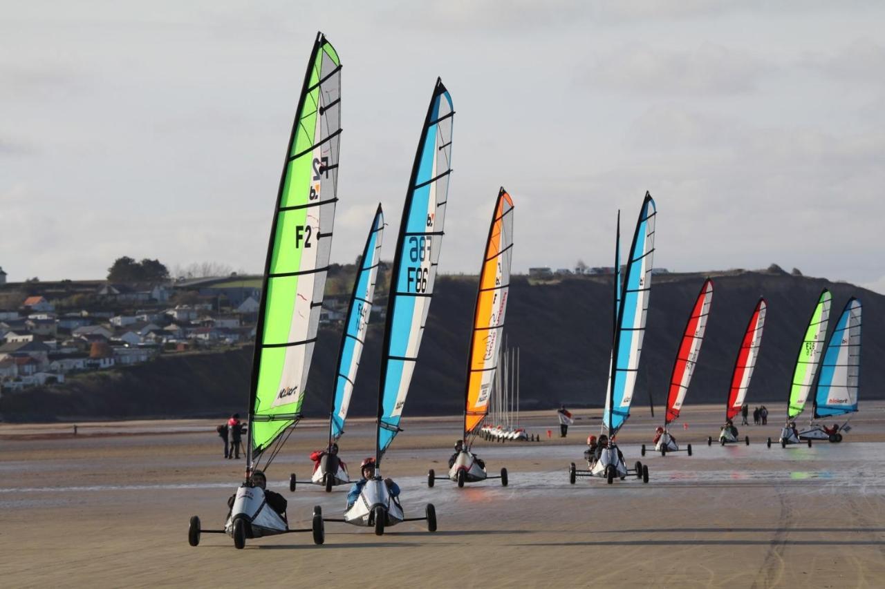 Le So Art, Grande Maison 4 Chambres, Terrain De Petanque, Grand Jardin Clos, Flipper, Babyfoot, Jeux Arcade, Ping Pong,1 Km Mer, Proche Golf, Port En Bessin, Bayeux Et Plages Du Debarquement, Adaptee Enfants Commes Zewnętrze zdjęcie