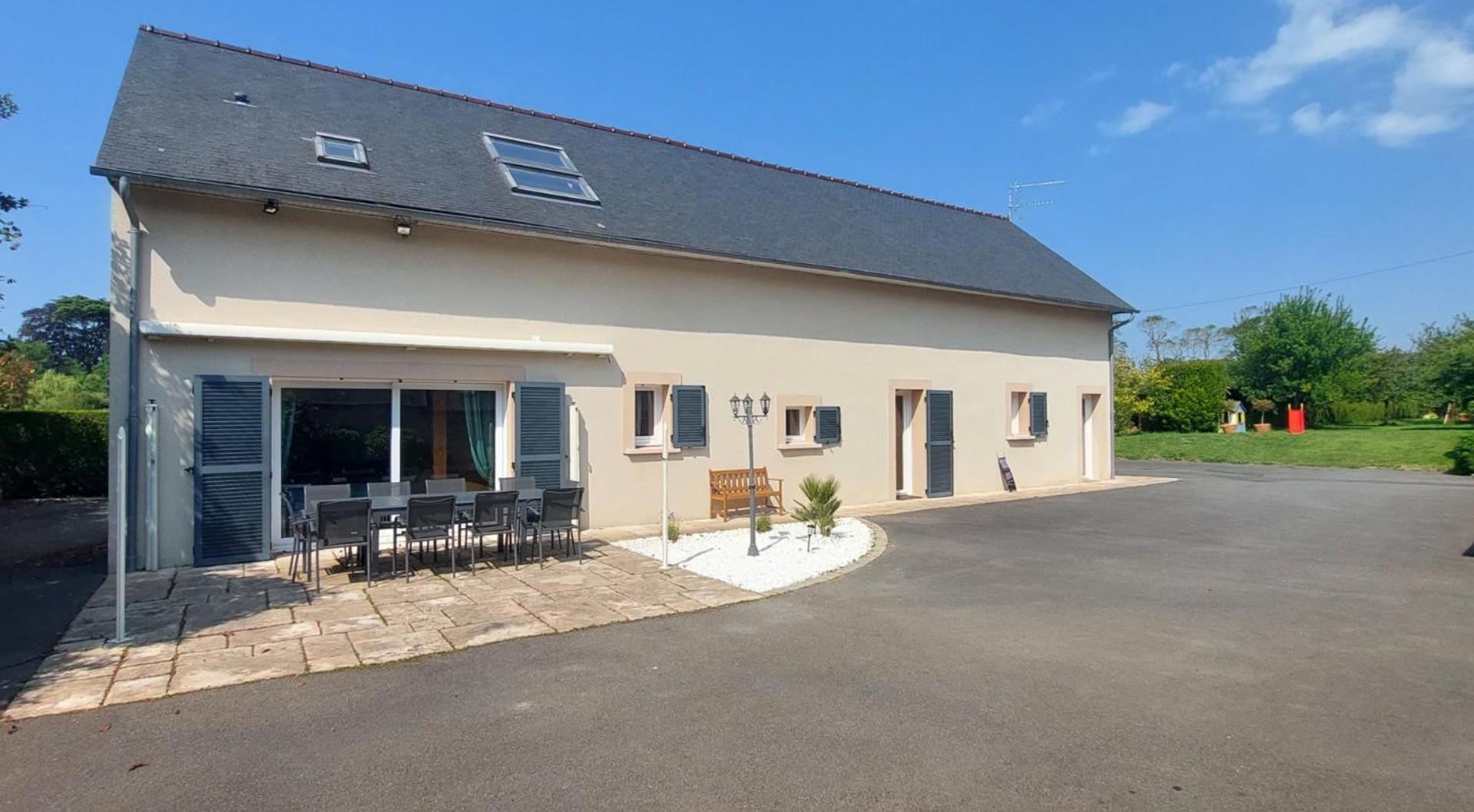 Le So Art, Grande Maison 4 Chambres, Terrain De Petanque, Grand Jardin Clos, Flipper, Babyfoot, Jeux Arcade, Ping Pong,1 Km Mer, Proche Golf, Port En Bessin, Bayeux Et Plages Du Debarquement, Adaptee Enfants Commes Zewnętrze zdjęcie