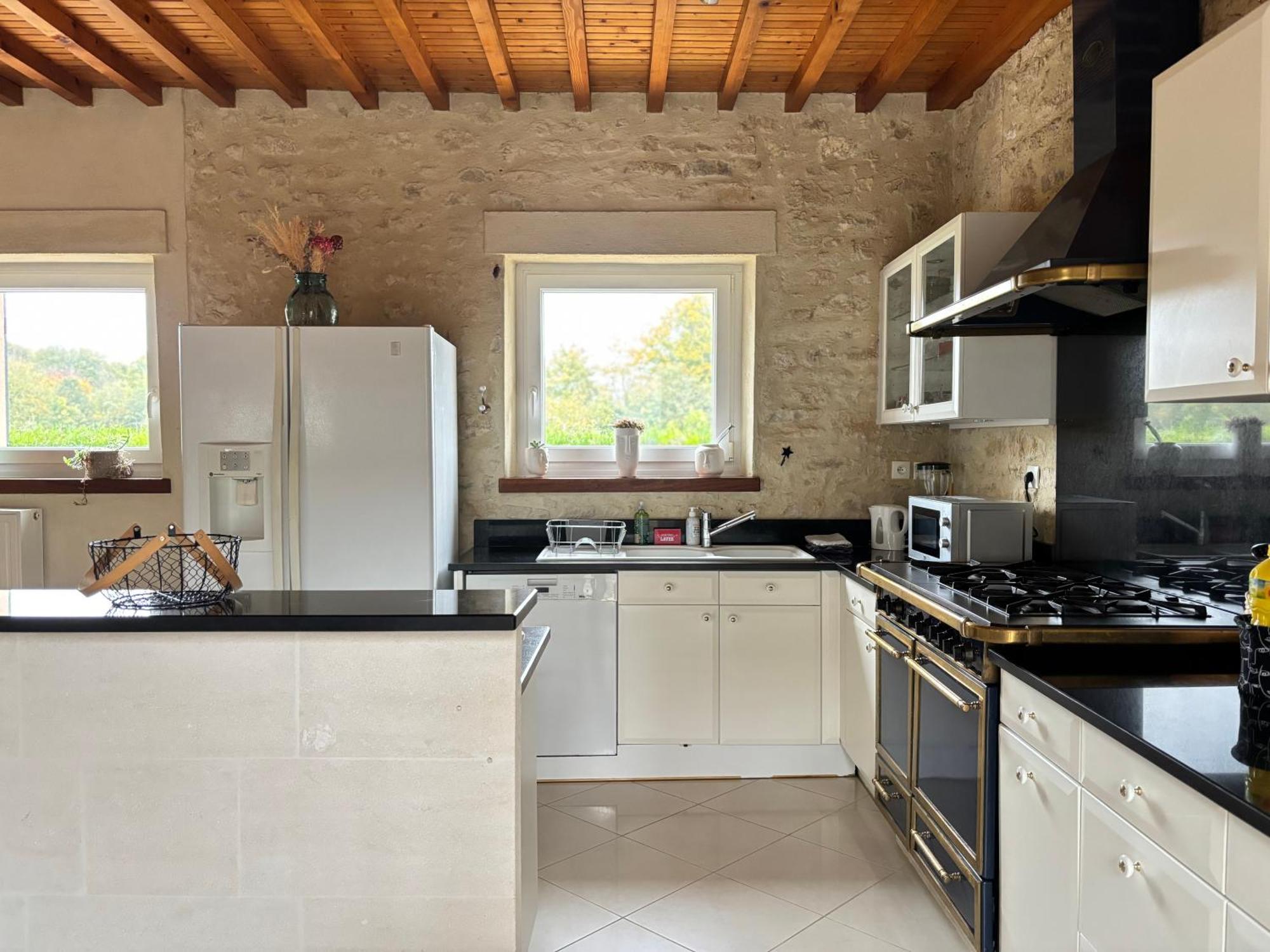 Le So Art, Grande Maison 4 Chambres, Terrain De Petanque, Grand Jardin Clos, Flipper, Babyfoot, Jeux Arcade, Ping Pong,1 Km Mer, Proche Golf, Port En Bessin, Bayeux Et Plages Du Debarquement, Adaptee Enfants Commes Zewnętrze zdjęcie